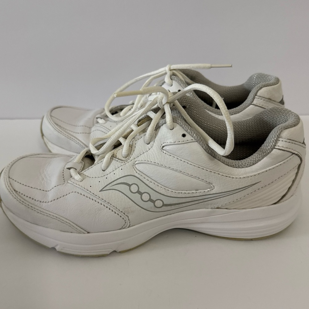 SAUCONY WOMEN'S INTEGRITY WALKER 3 WHITE Size 10 WIDE D WIDTH  SLIP RESISTANT